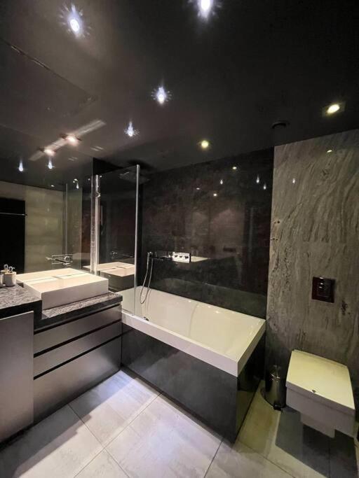 Apartment Krawiecka 3 - New York Style - City Center - Parking Place *